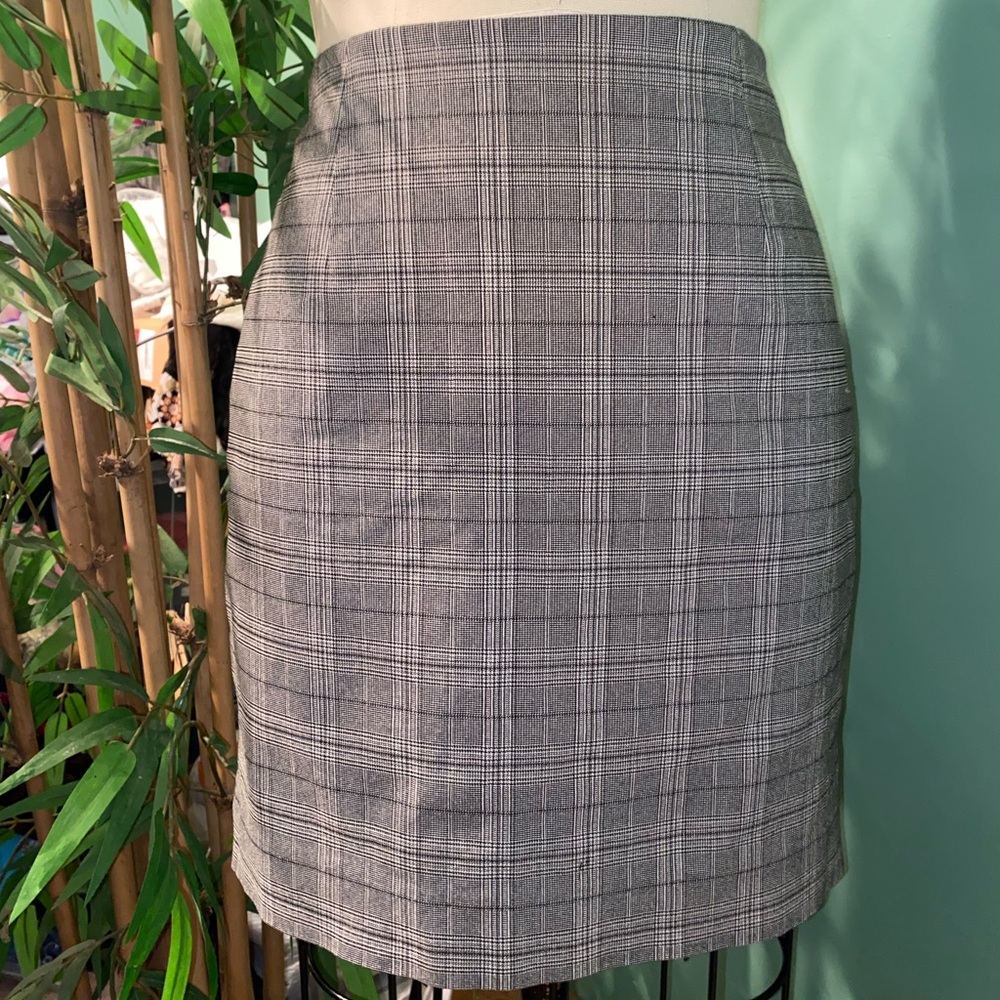 Gianni Bini Classic Black Attire